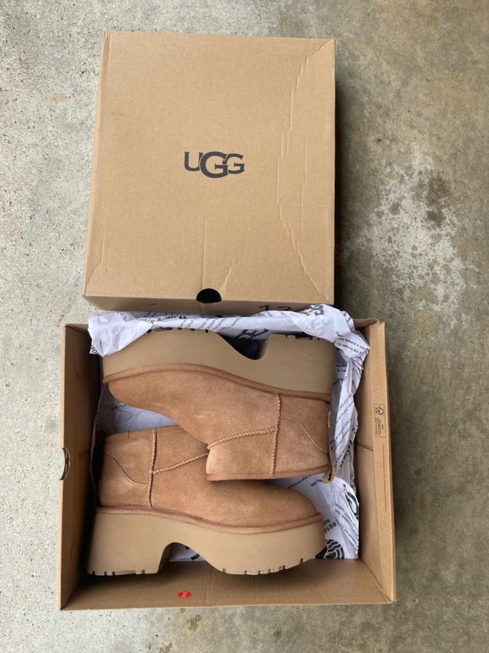 NWT UGG Classic Ultra Mini New Heights Chestnut Womens Size 9 Boot Platform - Picture 2 of 8